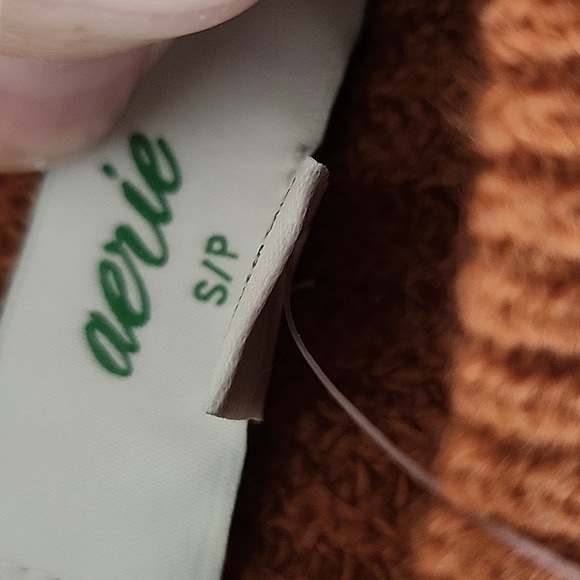 Aero Small burnt orange sweater - Picture 7 of 8